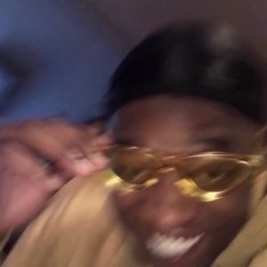 Meet your Posher, Denise